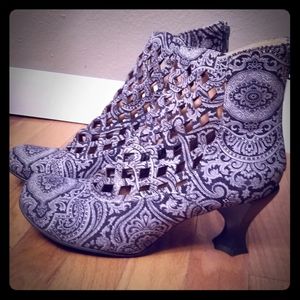 John Fluevog Baroque Murillo Diamond Perf. Boot